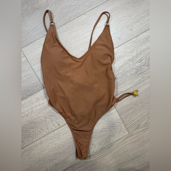 the Matte collection Women Swimsuit L Hi Cut Brown String 1PC medium bathingsuit - Picture 1 of 3
